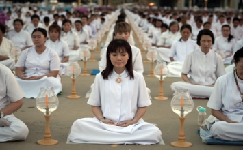 Rực rỡ đêm cầu nguyện nhân lễ Makha Bucha tại Dhammakaya - Thái Lan